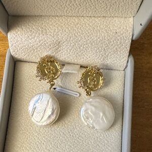 Victorian inspired Elegant Gold plated and Mother of Pearl Earrings